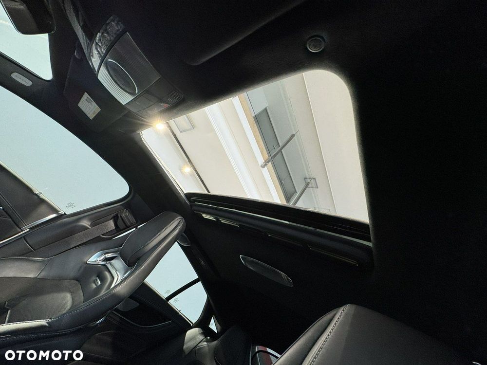 Mercedes-Benz AMG GT - 35