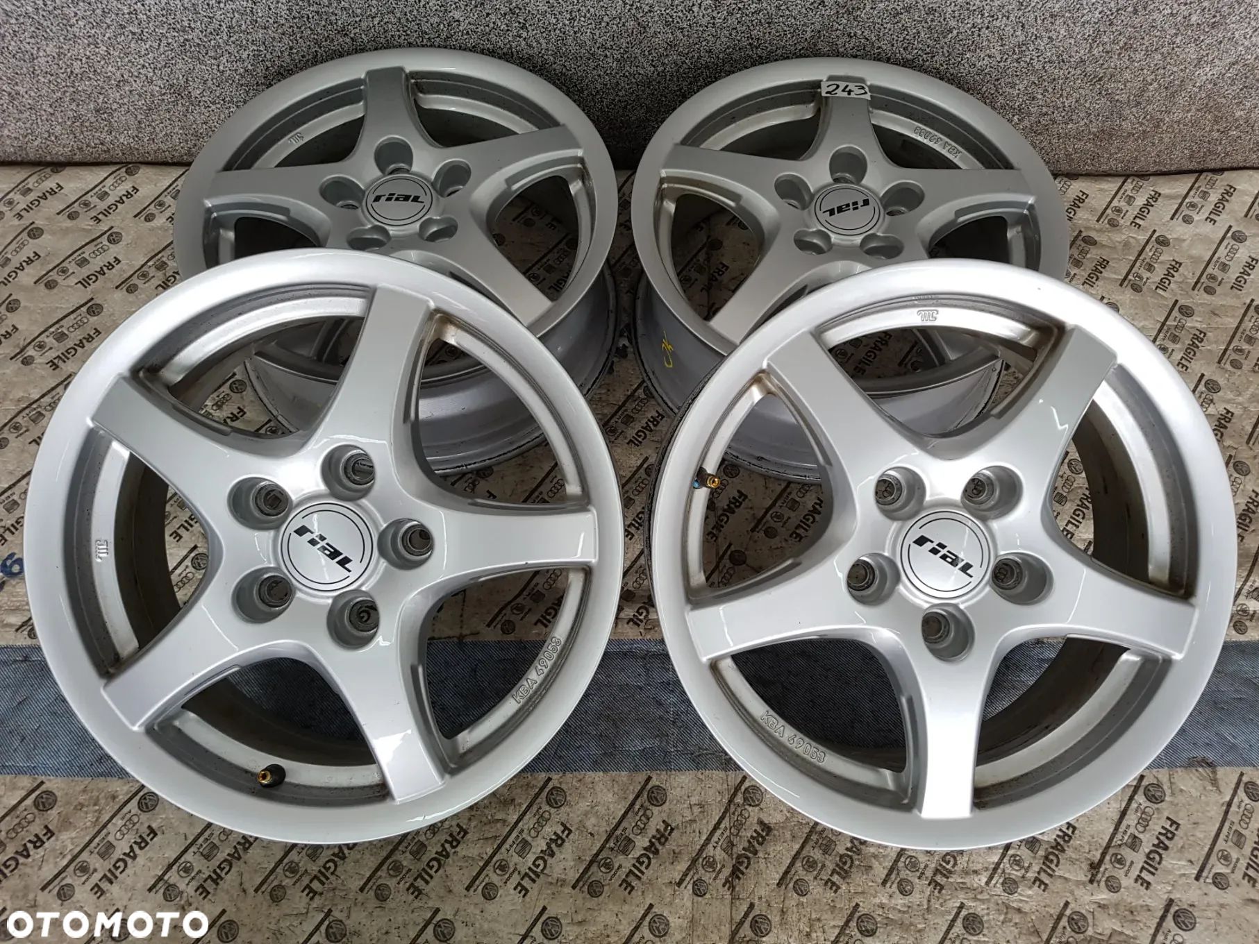 FELGI ALU VW GOLF V VI CADDY II  TOURAN  SKODA 5X112 6JX15 ET47 - 1