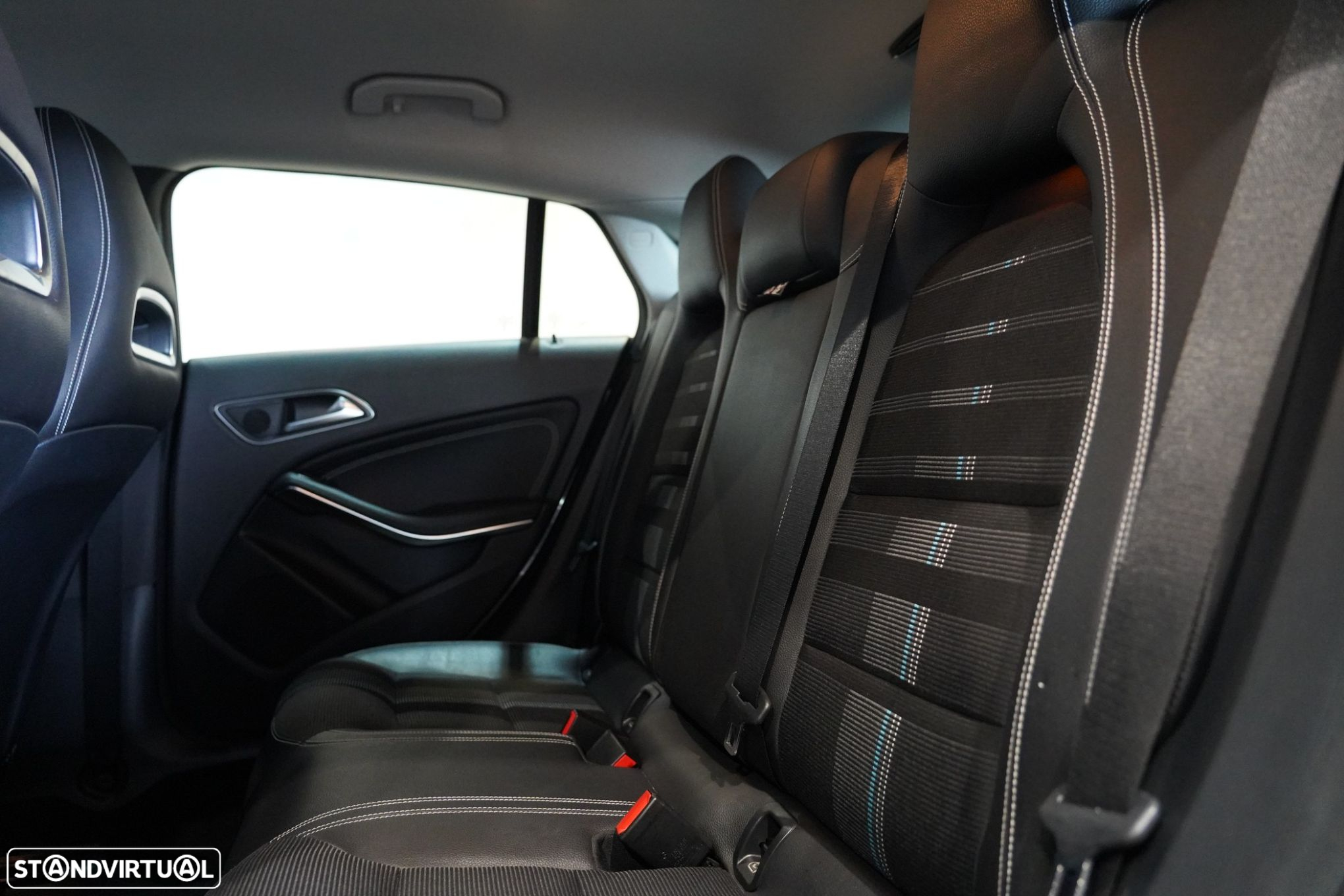 Mercedes-Benz CLA 180 - 26