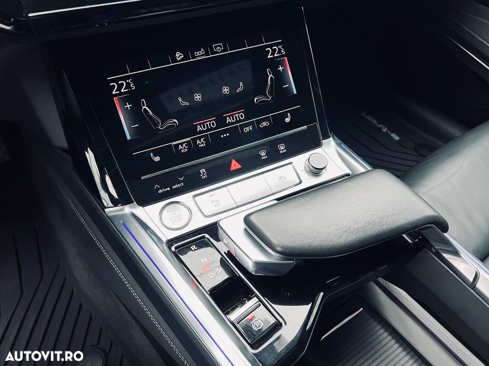Audi e-tron 55 quattro S line - 23