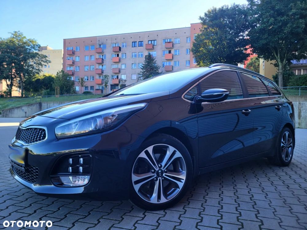 Kia Ceed 1.6 CRDi 136 ISG SW GT Line - 3