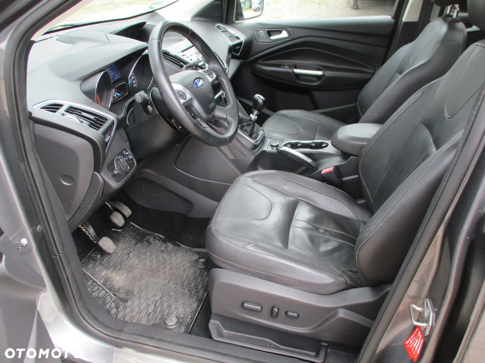 Ford Kuga 2.0 TDCi 4WD Titanium Plus - 9