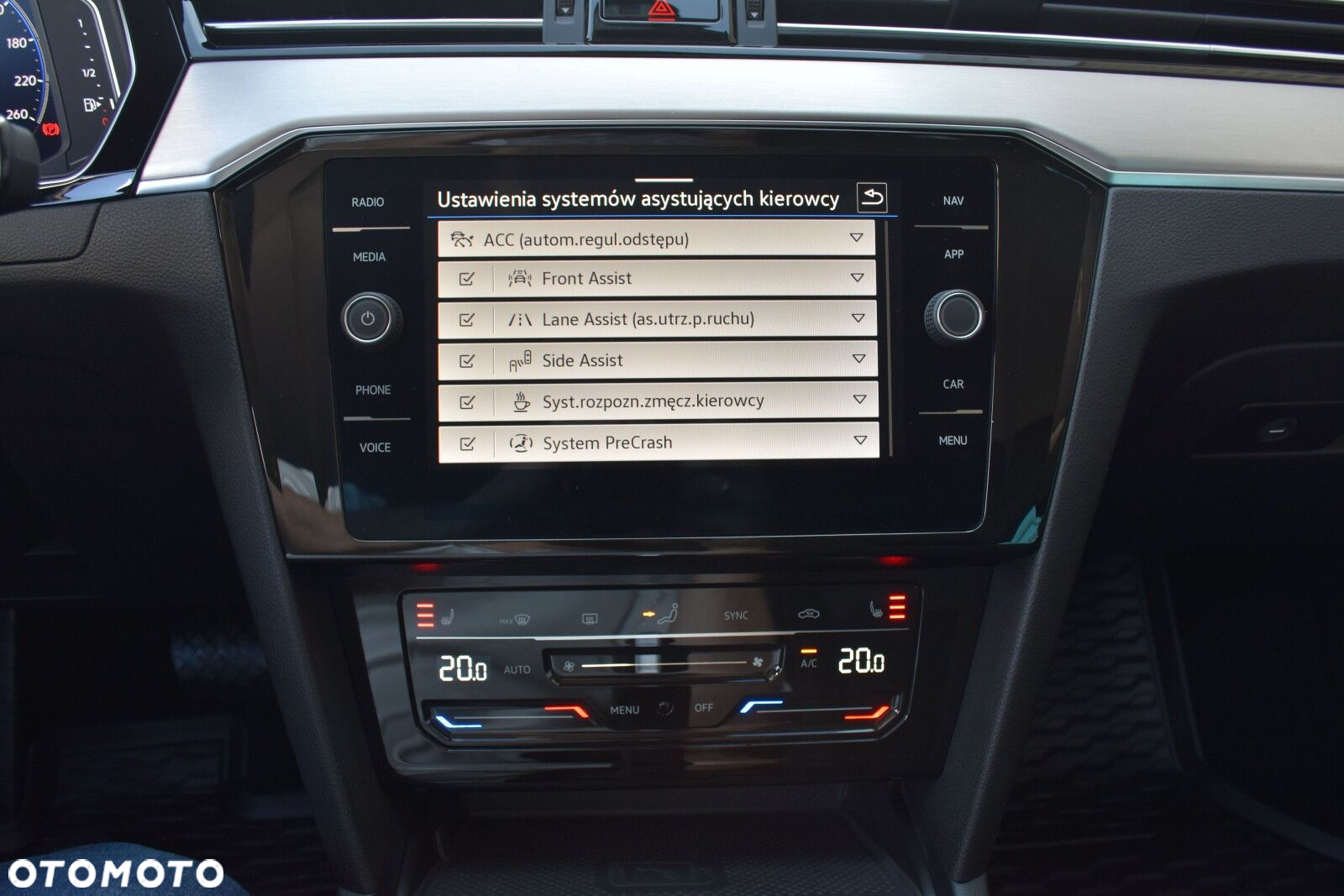 Volkswagen Passat 2.0 TDI EVO Elegance DSG - 21