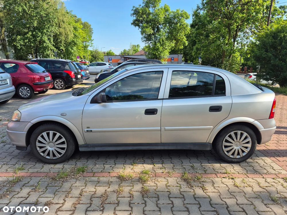 Opel Astra - 3