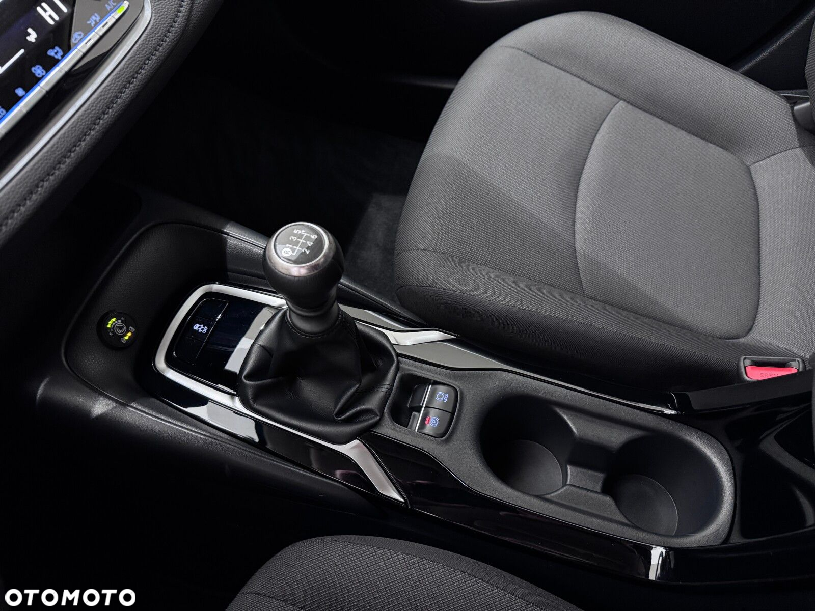 Toyota Corolla 1.5 Comfort - 27