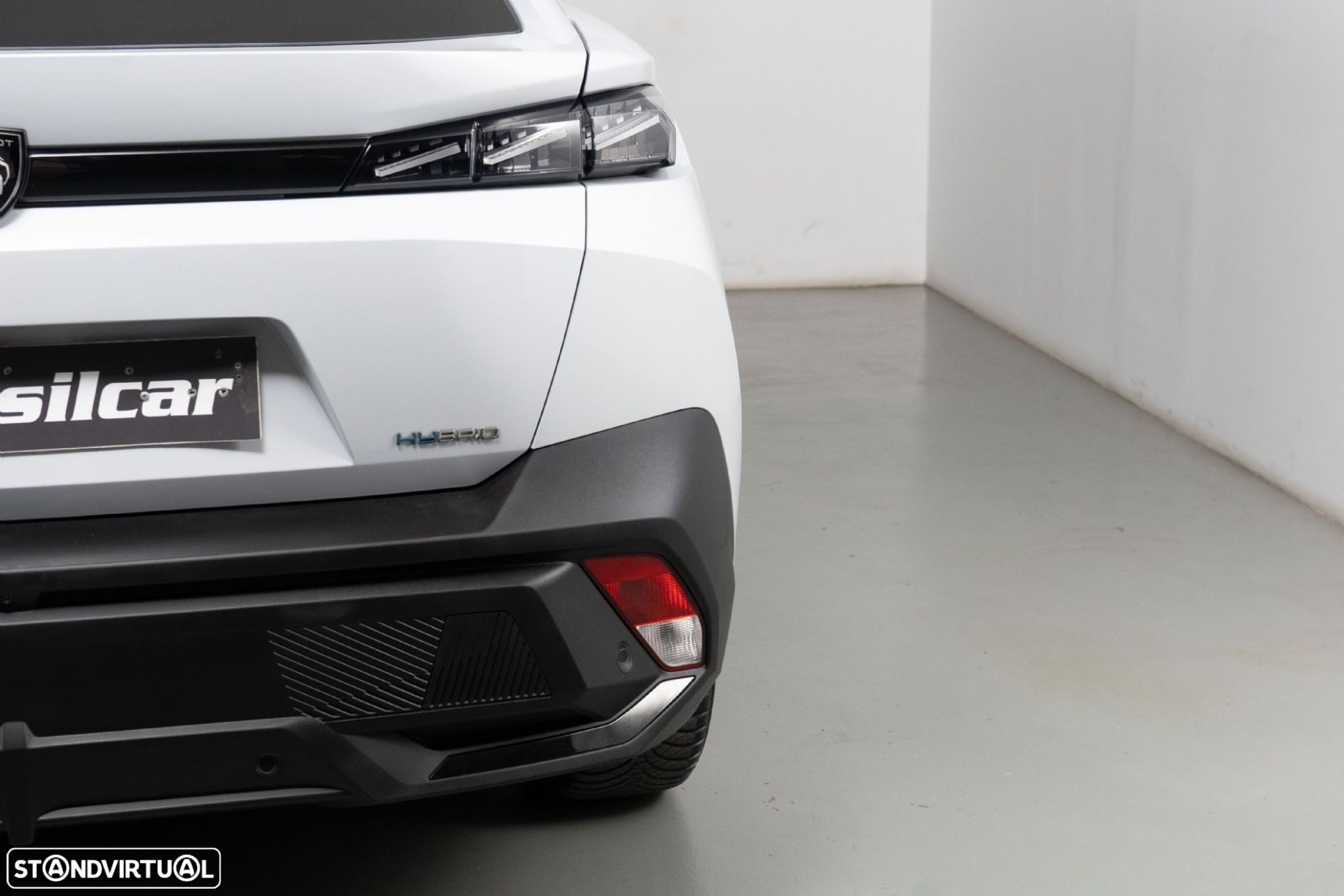 Peugeot 408 1.6 Hybrid GT e-EAT8 - 19