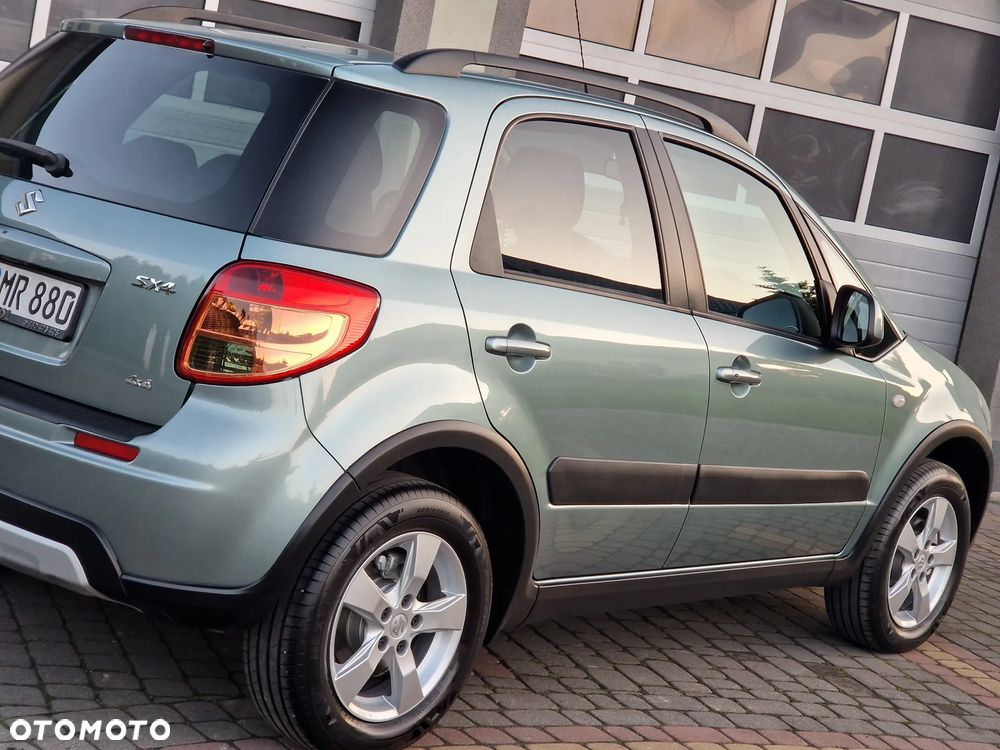 Suzuki SX4 1.6 Comfort Plus 4WD - 12