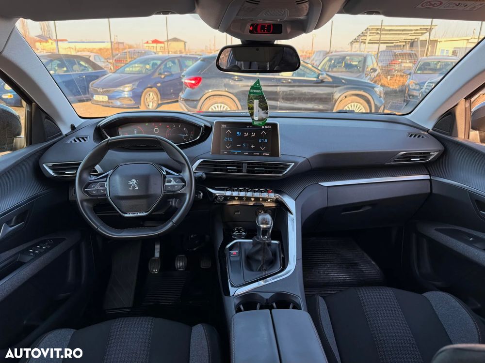 Peugeot 3008 1.6 BlueHDI S&S Allure - 6