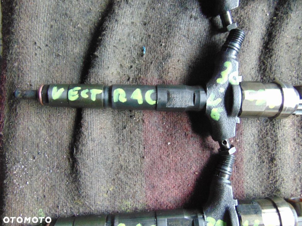 Wtryskiwacze opel Signum 3,0 v6 04 rok cena komplet - 2