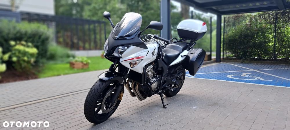 Honda CBF - 2