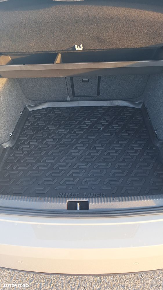 Skoda Octavia 2.0 TDI RS DSG - 13