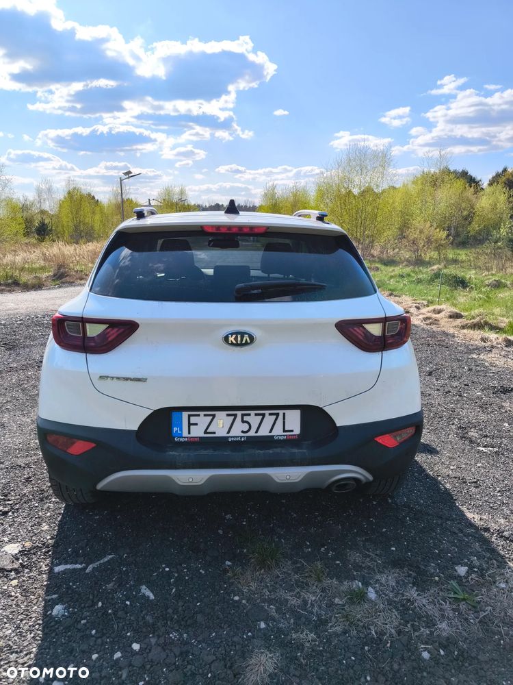 Kia Stonic 1.4 L - 5