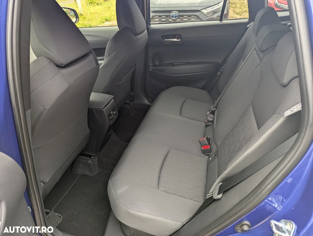 Toyota Corolla Cross - 14