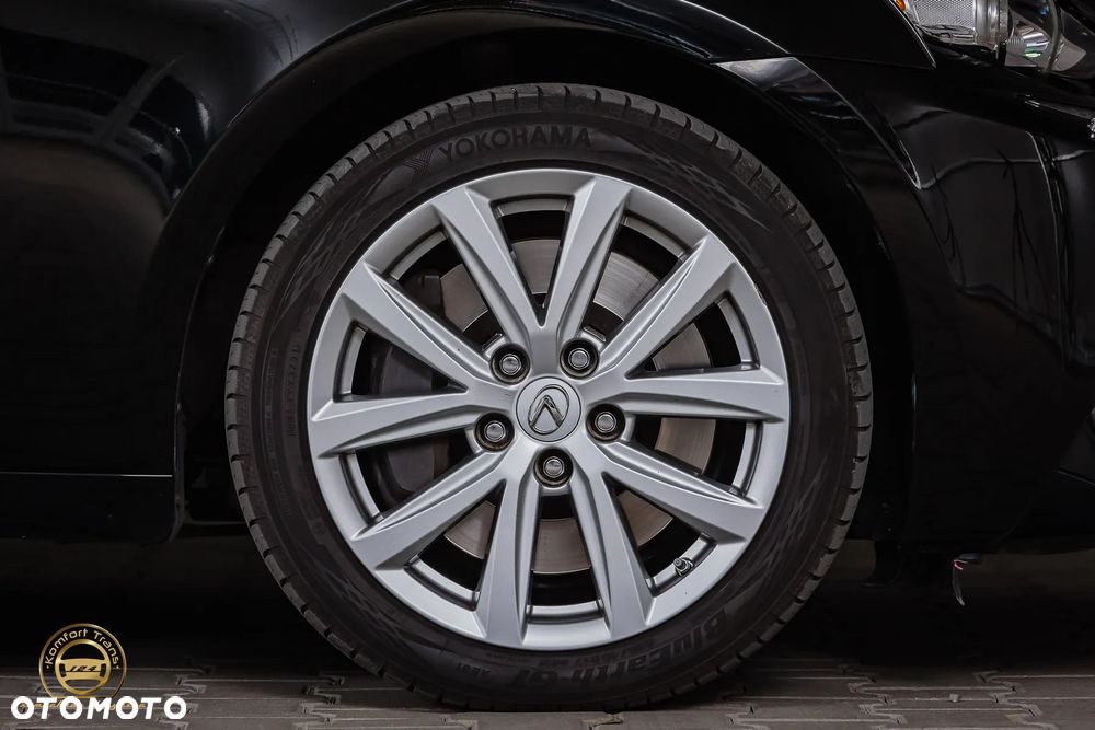 Lexus IS 200t Elite - 14
