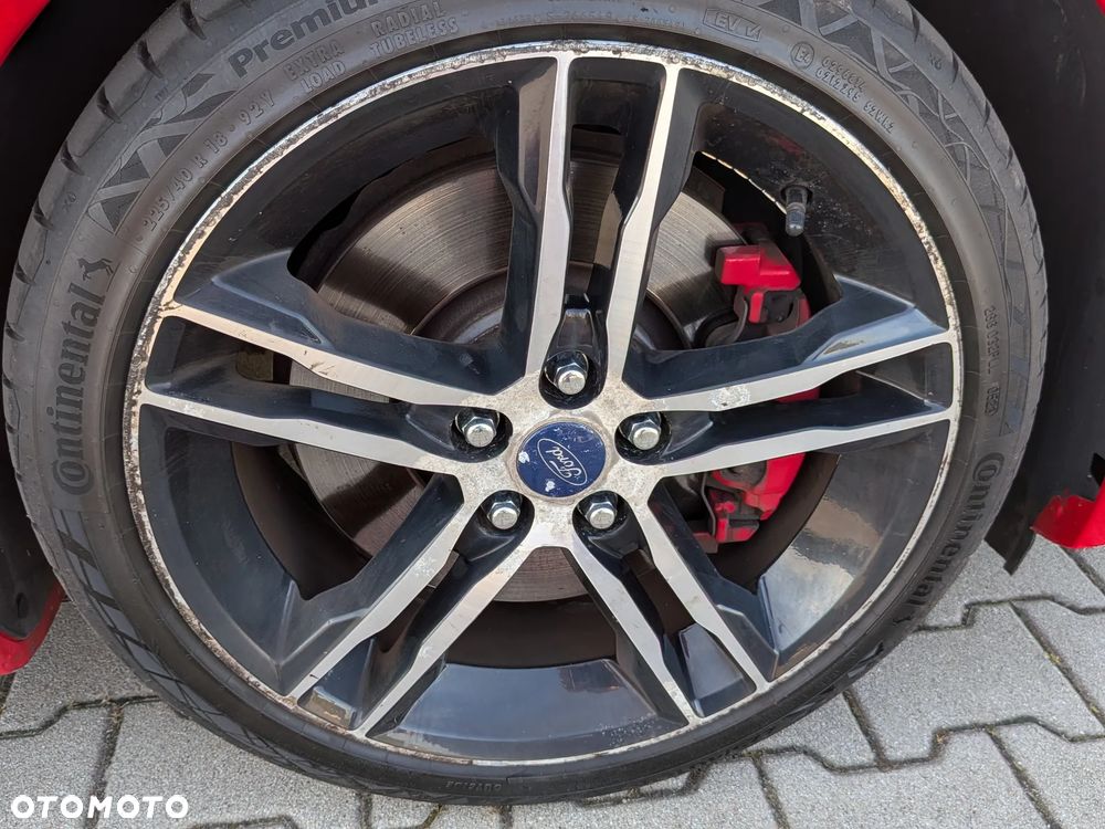 Ford Focus 2.0 EcoBoost ST mit Leder-Exclusiv-Paket - 8