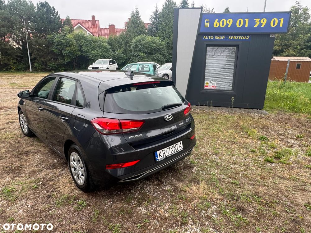 Hyundai i30 1.5 DPI Modern - 14