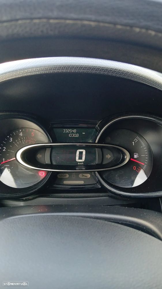 Renault CLIO 1.5 DCI - 4
