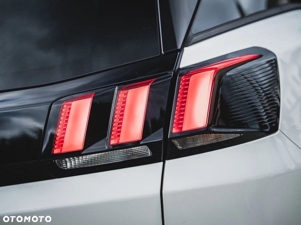 Peugeot 3008 PureTech 130 Stop & Start GPF EAT8 Allure Business-Paket - 17