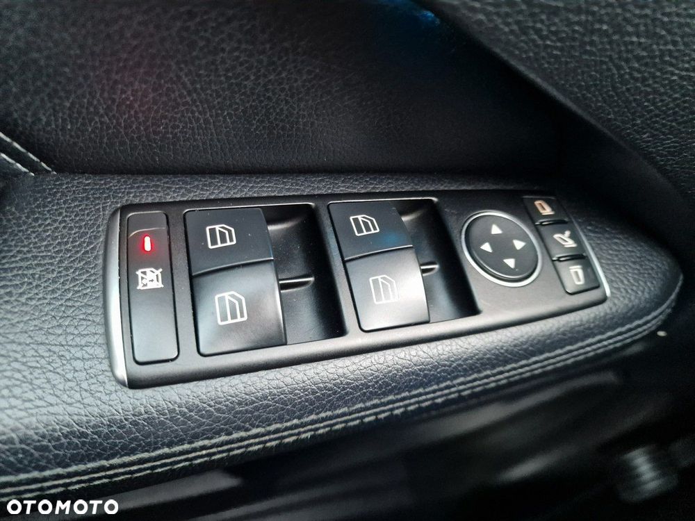 Mercedes-Benz Klasa E 200 7G-TRONIC Avantgarde - 35