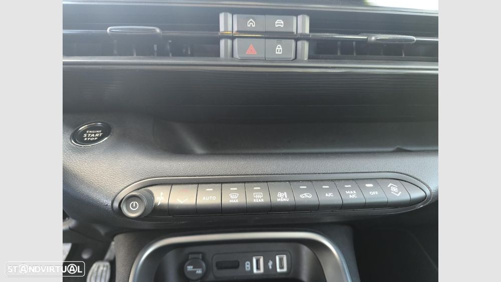 Jeep Avenger 1.2 GSE T3 Altitude - 11