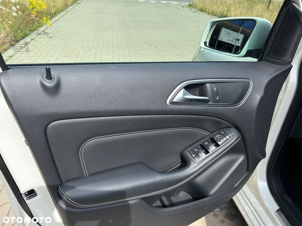 Mercedes-Benz Klasa B 180 CDI - 13