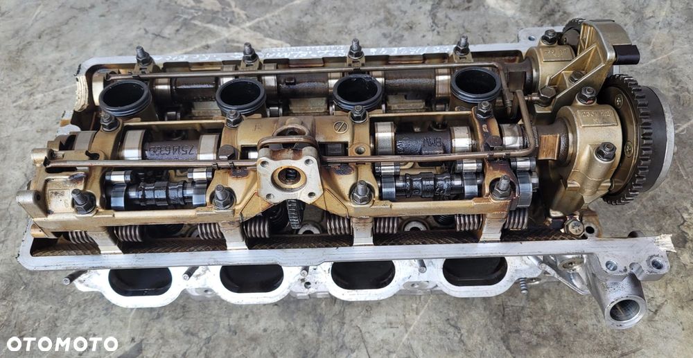GŁOWICA LEWA Z WAŁKAMI BMW E60 E61 E63 E64 N62B48 7542613 7540322 - 1