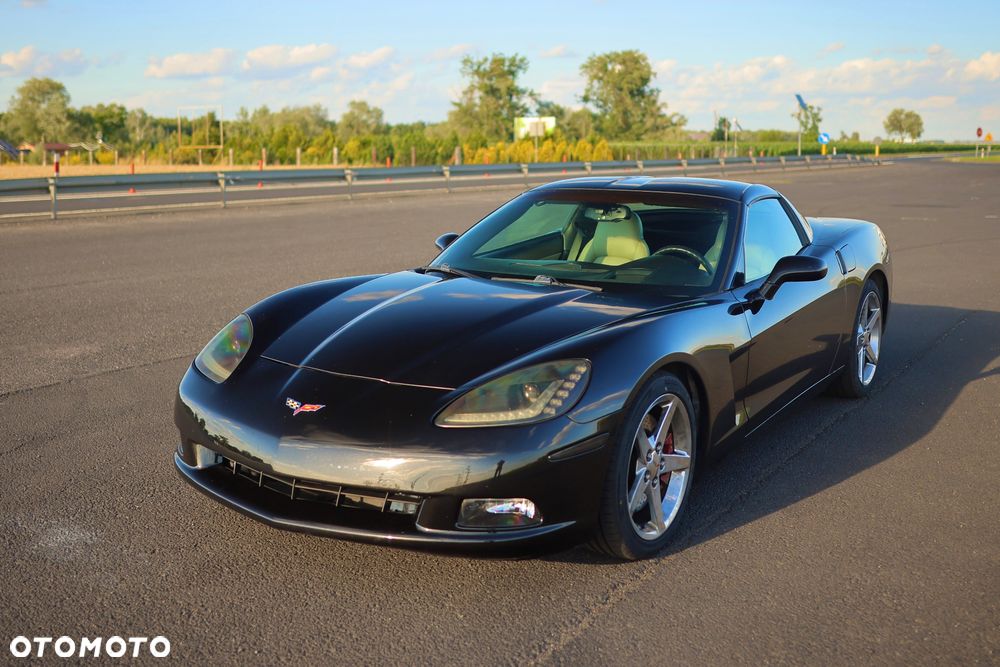 Chevrolet Corvette - 1