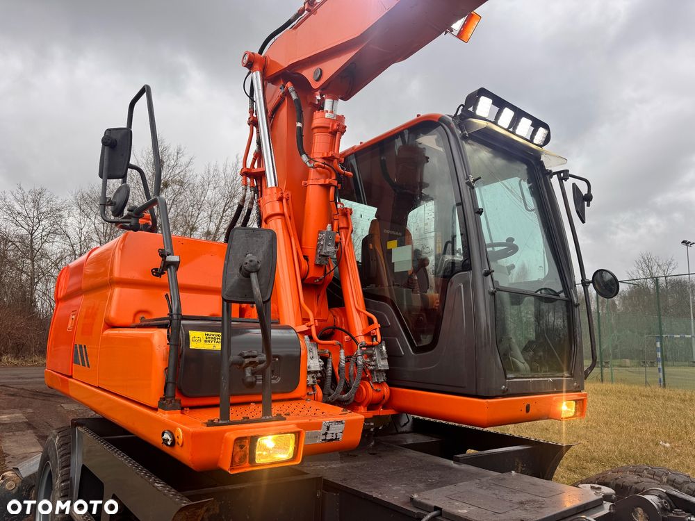 Doosan DX160W - 6