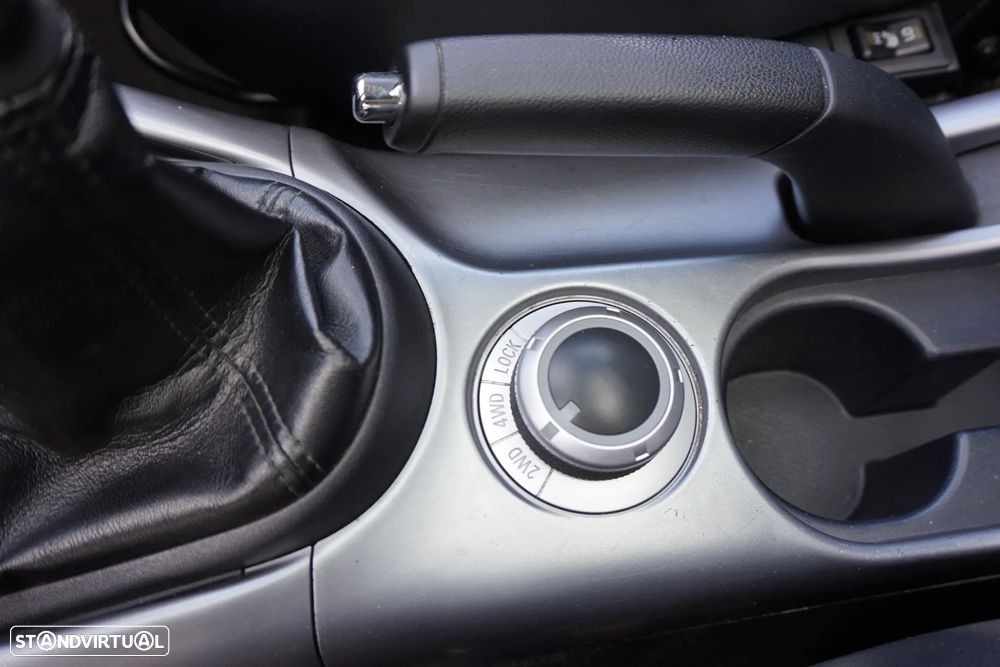 Mitsubishi Outlander 2.0 DI-D Intense+ 4WD - 32