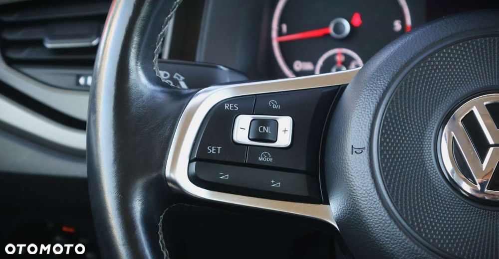 Volkswagen Polo - 24