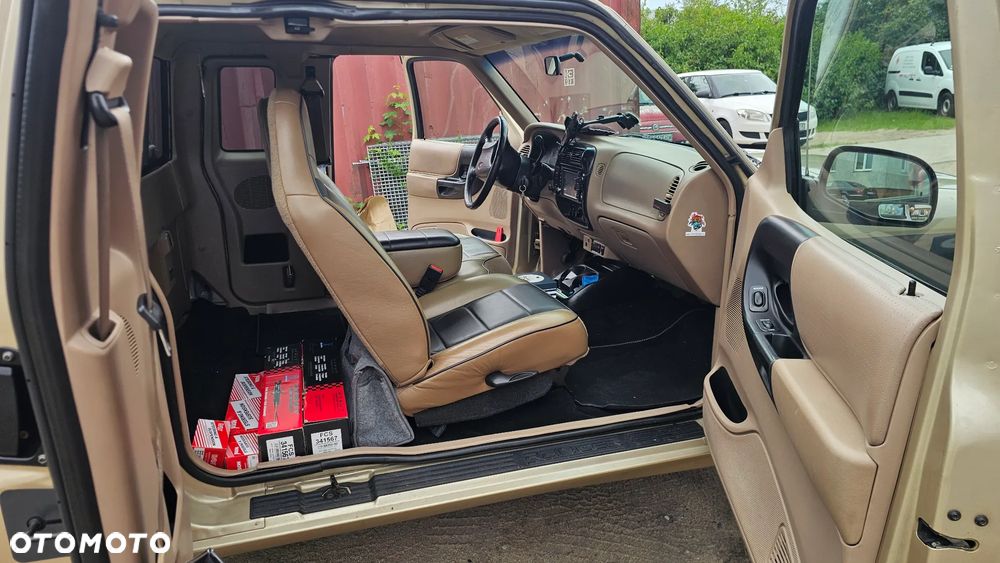 Ford Ranger - 8