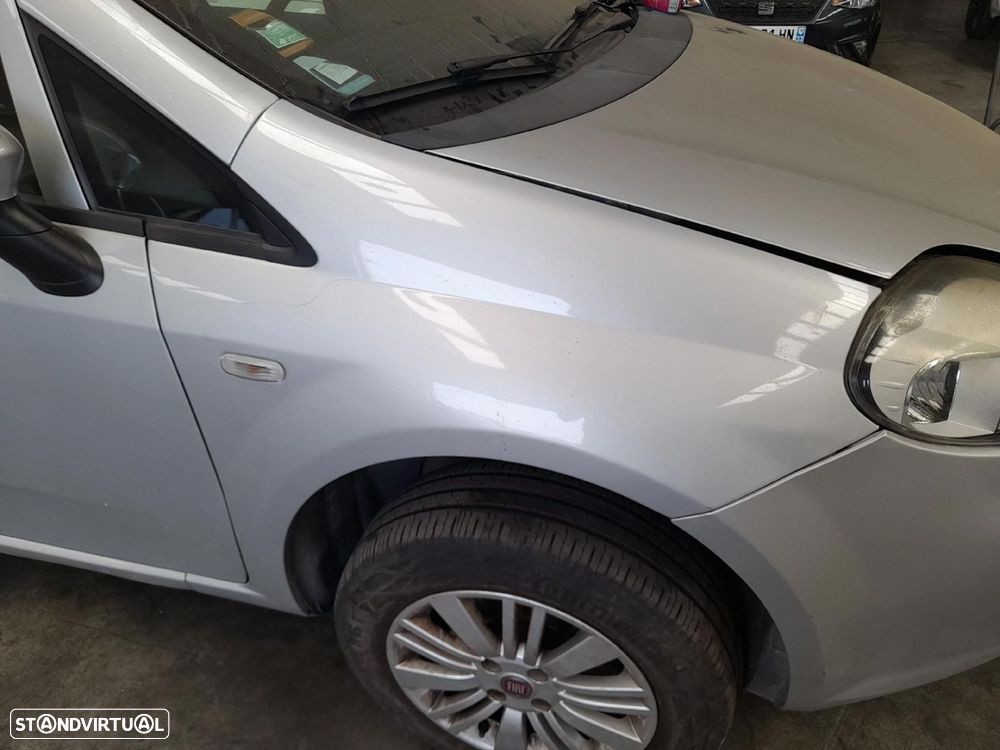 Guarda-lamas direito FIAT Grande Punto (199_) - 1