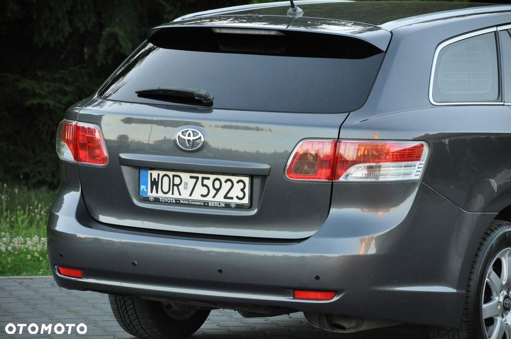 Toyota Avensis Touring Sports 1.8 Multidrive S Comfort - 18