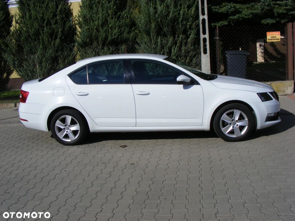 Skoda Octavia 1.6 TDI SCR Ambition - 9