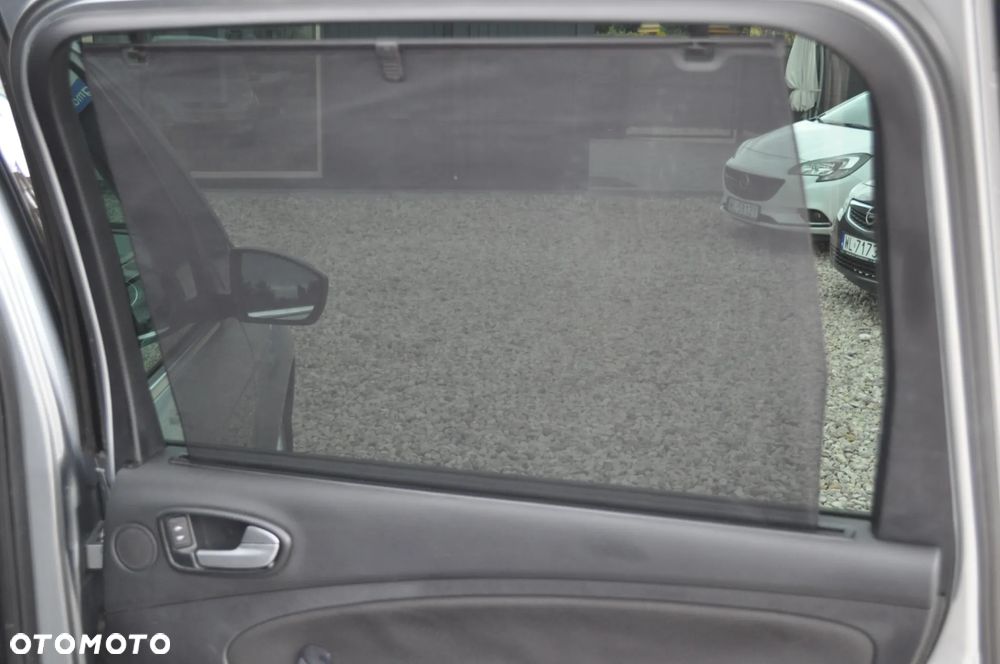 Ford Galaxy 2.0 TDCi Ghia - 36