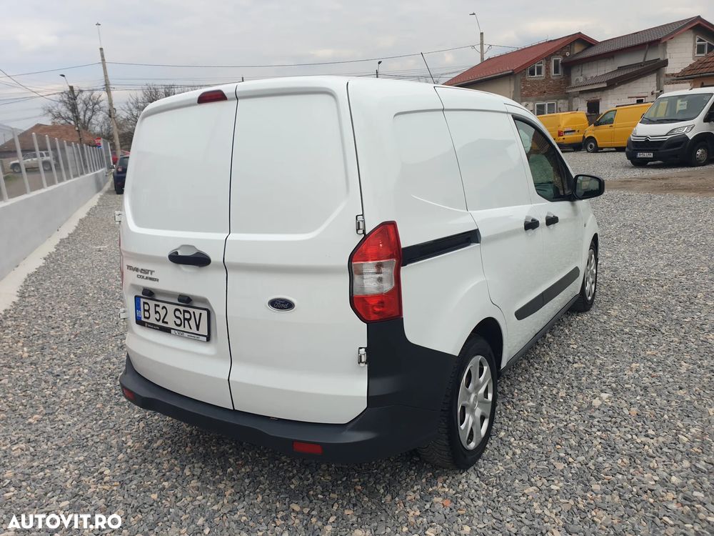 Ford Tourneo Courier - 9