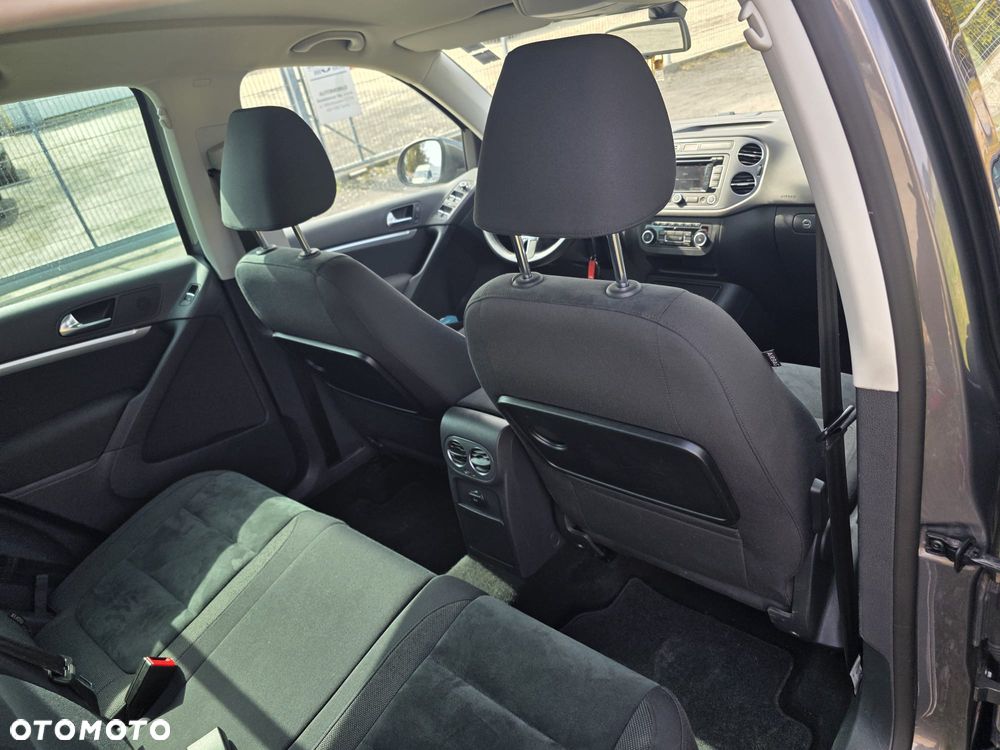 Volkswagen Tiguan - 12