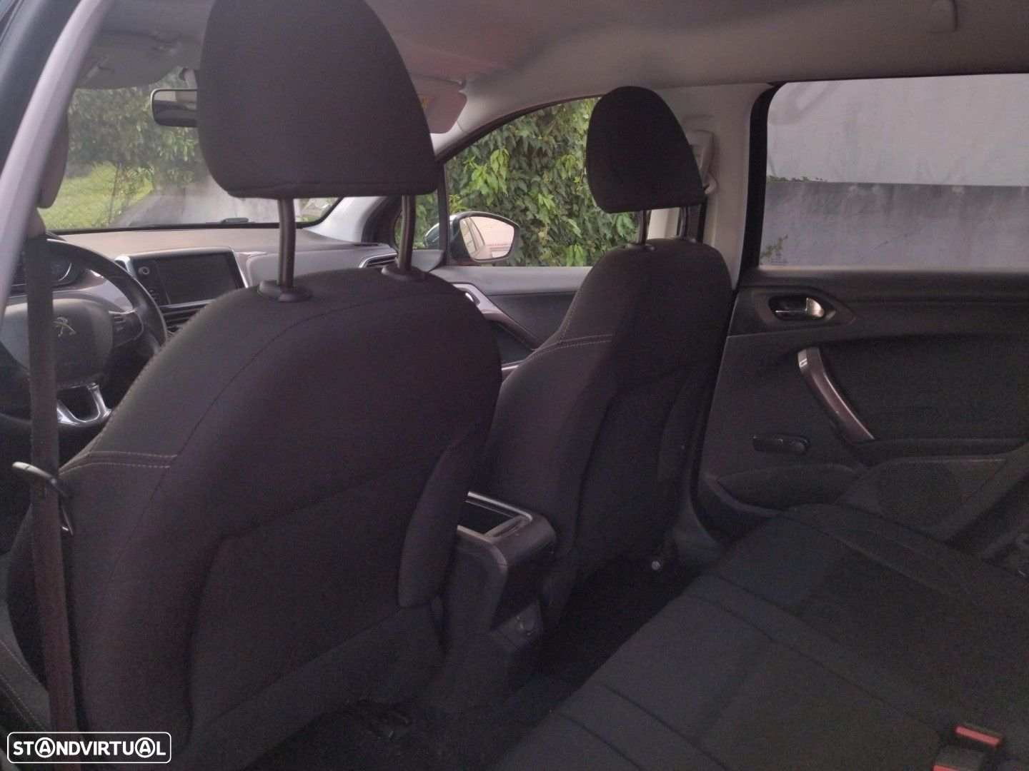 Peugeot 2008 1.2 PureTech Style - 17
