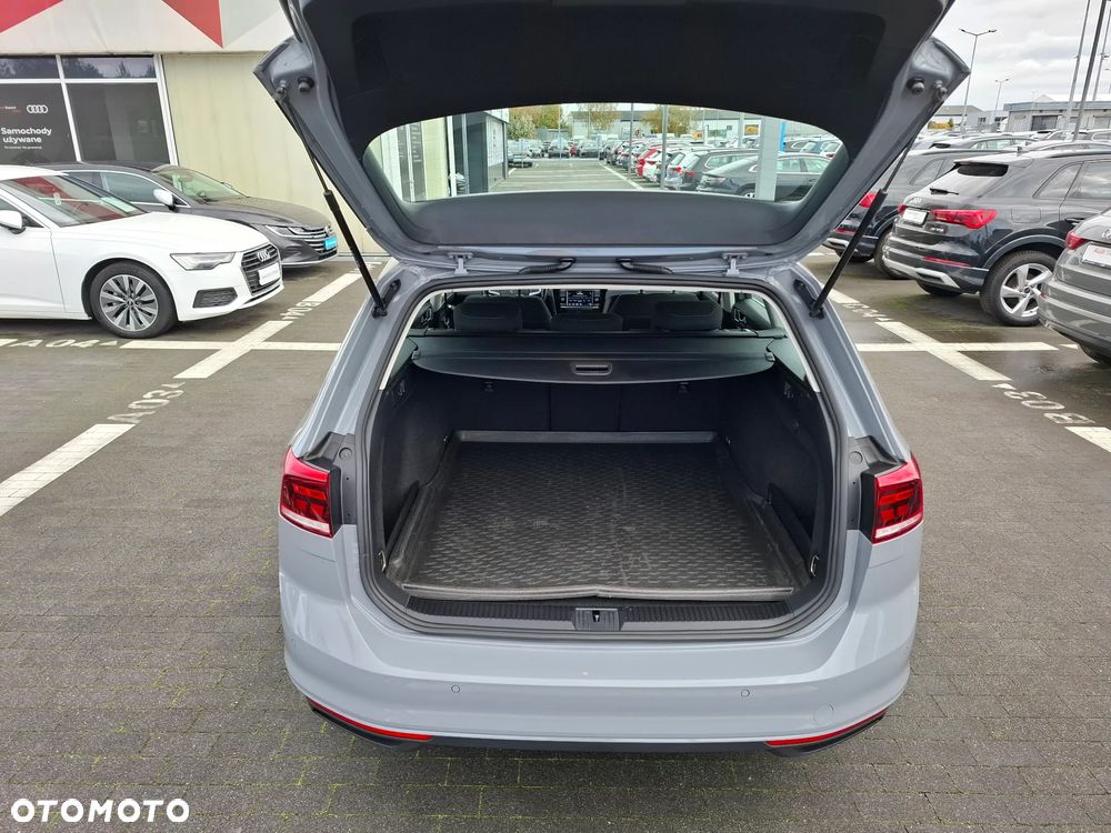 Volkswagen Passat 1.5 TSI EVO Business DSG - 9