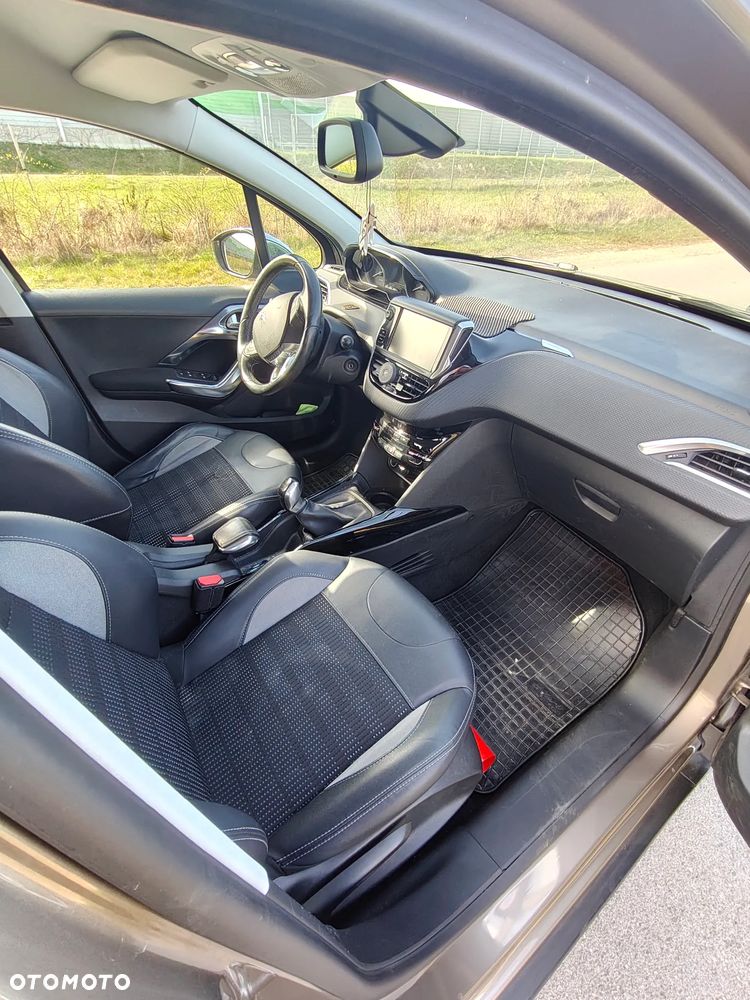 Peugeot 2008 PureTech 110 Stop&Start Allure - 13