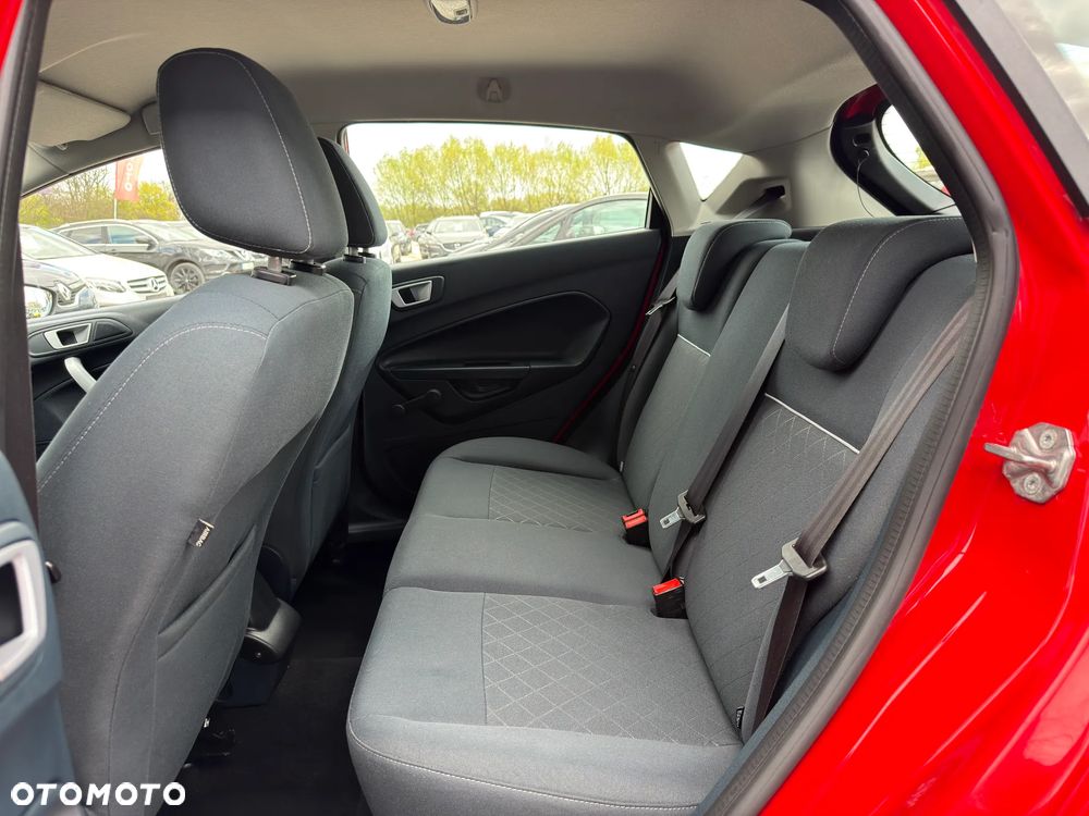 Ford Fiesta 1.6 TDCi Titanium - 28