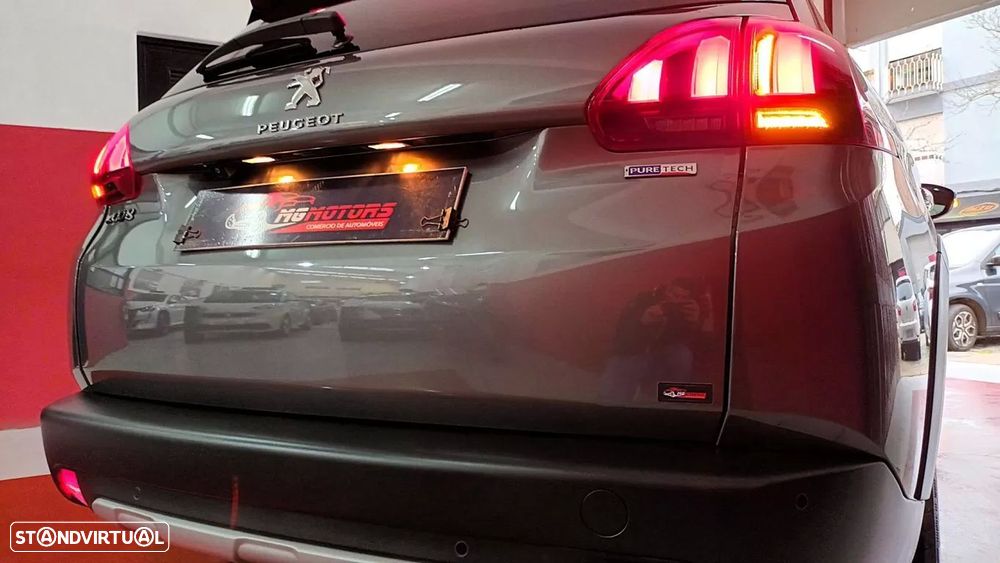 Peugeot 2008 1.2 PureTech Allure - 8