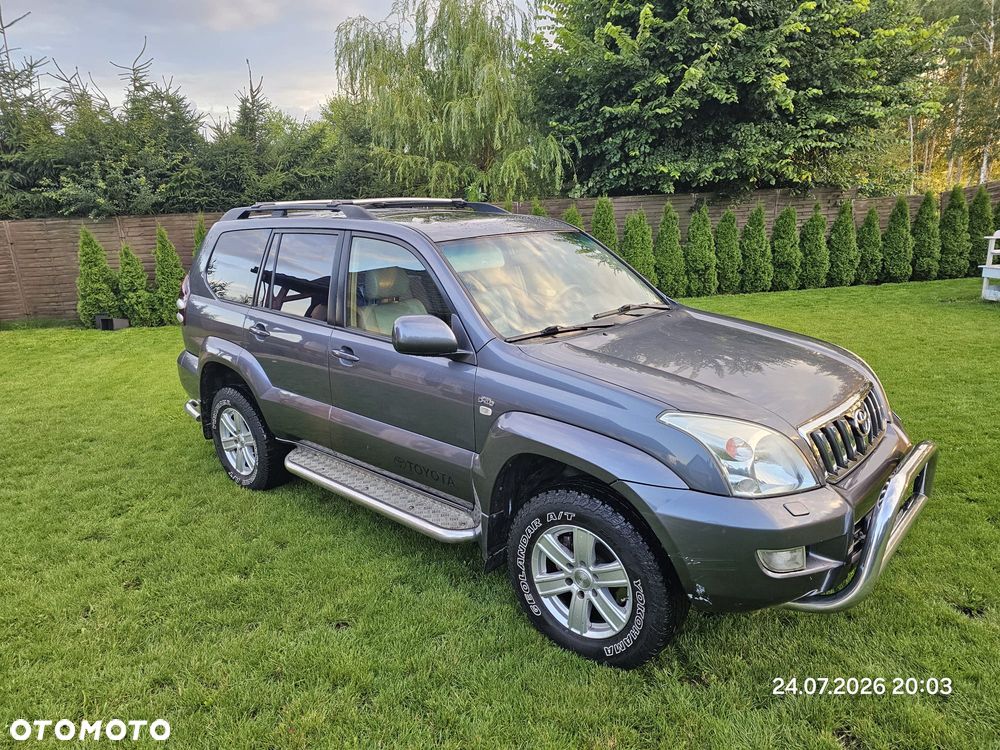 Toyota Land Cruiser - 1