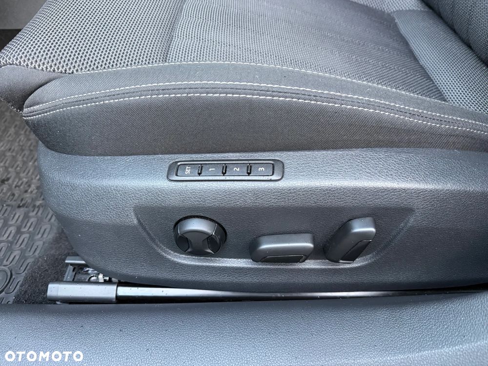 Skoda Superb 2.0 TDI SCR Style DSG - 20