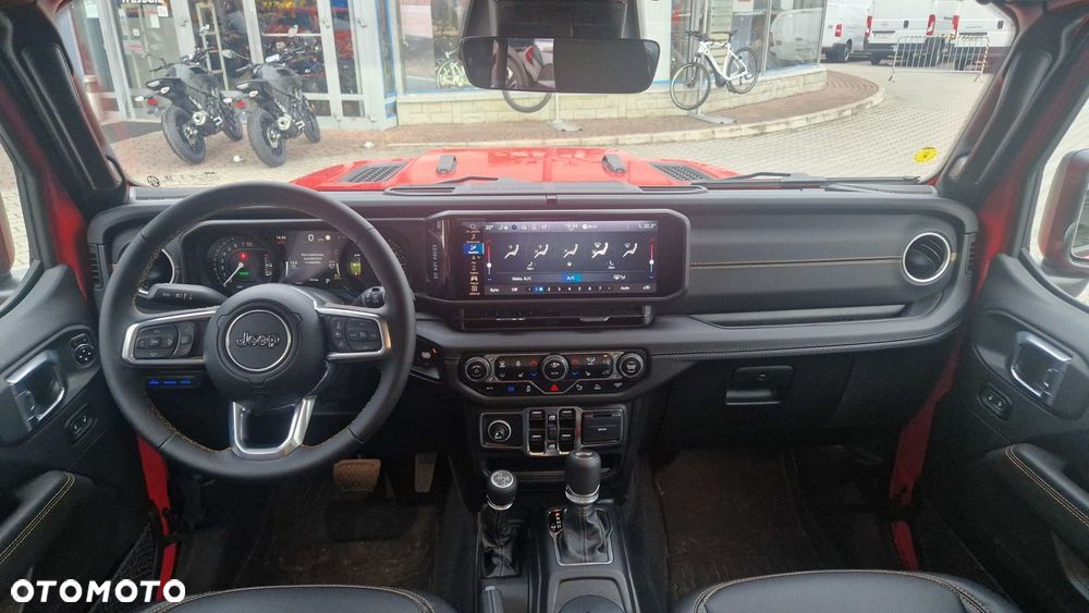 Jeep Wrangler - 25