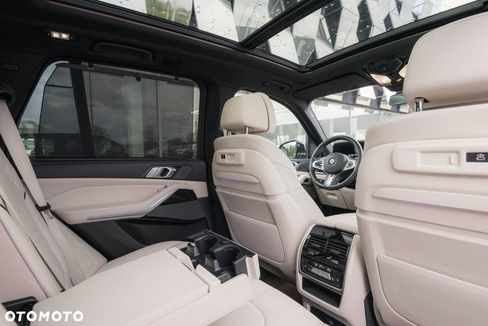 BMW X5 M M50d - 10