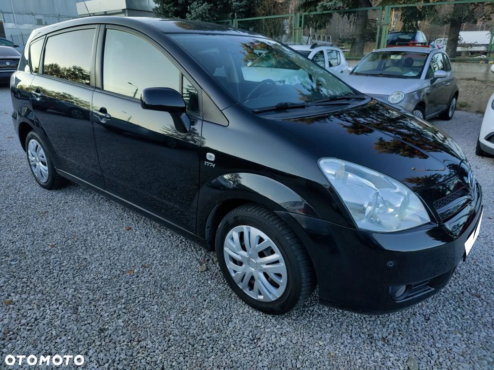 Toyota Corolla Verso - 19