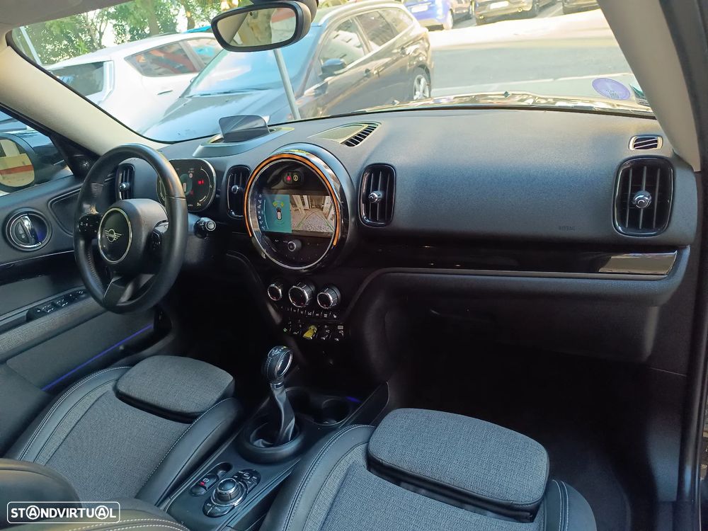 MINI Countryman Cooper SE Premium P. Essential Auto - 23