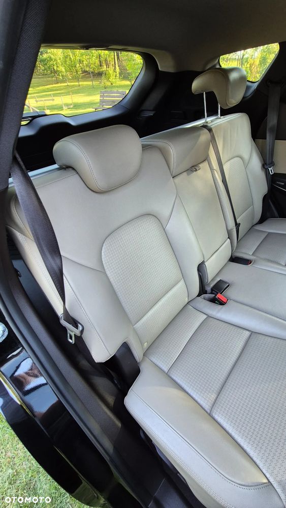 Hyundai Santa Fe - 28