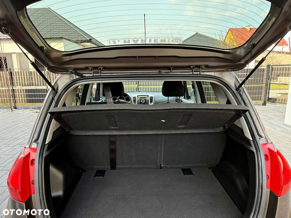 Kia Venga 1.4 CVVT ISG Dream Team Edition - 10